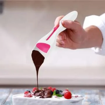 Cupcake Scoop, Cupcake Batter Scoop Batter Dispenser Sliding Button Dispenses Batter DIY Bakeware Measuring Equal Amounts Kitchen Gadget Baking Tool Flour Distribution Scoop Silicone Plunger