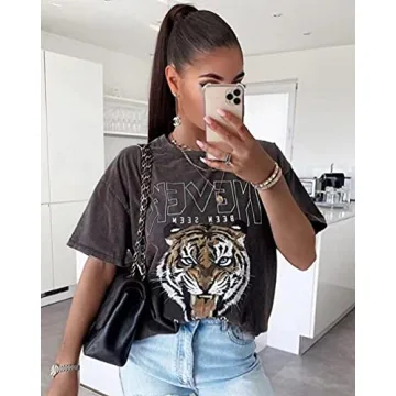 Stylish Tiger Graphic Tee for Women - Comfortable and Chic