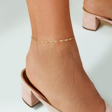 foyjoey Dainty Ankle Bracelets for Women 18K Gold Plated Simple Lip Chain Anklets Minimalist Summer Beach Foot Jewelry Christmas