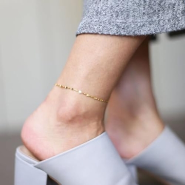 foyjoey Dainty Ankle Bracelets for Women 18K Gold Plated Simple Lip Chain Anklets Minimalist Summer Beach Foot Jewelry Christmas