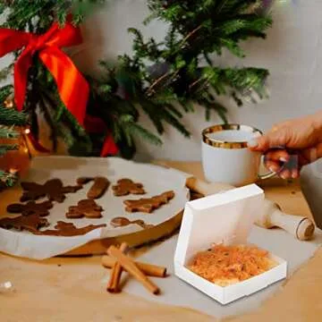 50 Pcs Elf Mini Pizza Box Christmas Pizza Box Square Cardboard Mini Pizza Box with Elf Sticker for Celebrations Party Favors Christmas Birthdays Valentines Day Weddings（3.54 x 3.54 x 0.78 inches)）