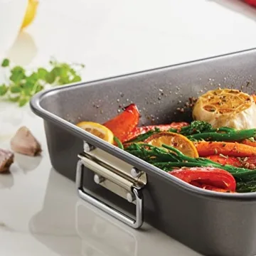 Farberware Nonstick Roaster with Rack - 11" x 15"