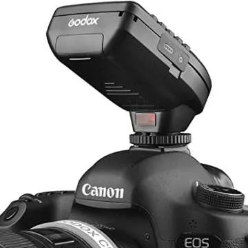 V860II C Speedlite Wireless Transmitter for Action Shots