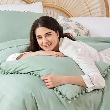 YIRDDEO Queen Comforter Set - Comforter Queen Size Sets with Ball Pom Fringe, Soft Bedding Set for All Seasons - 3 Pieces, 1 Comforter (90"x90") & 2 Pillow Shams (20"x26"), Sage Green
