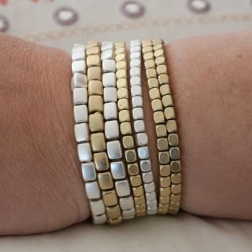 Rosemarie Collections Women's Two Tone Chunky Nugget Stacking Statement Stretch Bracelet Set of 7 (Matte Two Toned Gold Silver)