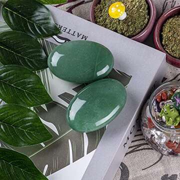 UFEEL Green Aventurine Palm Stone Crystal Natural Chakra Therapy Polished Healing Crystal Oval Pocket Gemstone for Anxiety Stress Relief