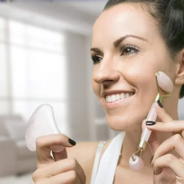 Rose Quartz Face Roller & Gua Sha Set by DiviniTi