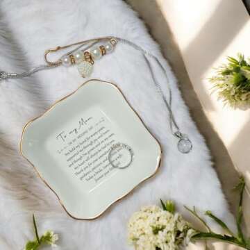 Personalized Ceramic Ring Dish for Weddings - Gift for Mom