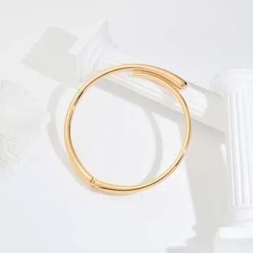 WOWORAMA Chunky Gold Cuff Choker Necklace: Statement Jewelry for All Occasions