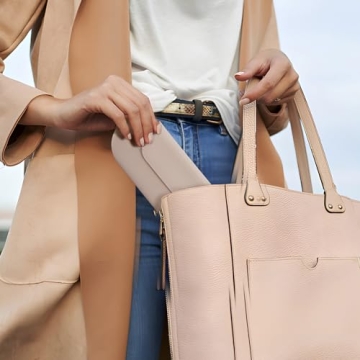 AGIKET Silicone Makeup Brush Holder Travel Case Magnetic Closure