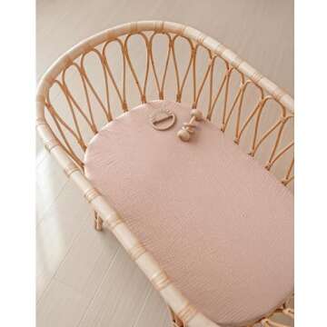 Konssy Muslin Bassinet Sheets for Baby Girl Boy, 2 Pack Soft Breathable Baby Bassinet Mattress Sheets Fit for Hourglass Oval Cradle, Moses Basket Rectangle Mattress (Floral, Pink)