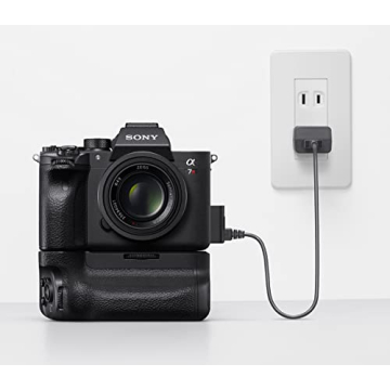 Sony Alpha 7R IV Mirrorless Camera with 61MP Sensor