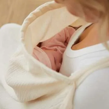 PPOGOO Muslin Nursing Cover for Baby Breastfeeding, Breathable Privacy Nursing Covers for Mom 100% Cotton Breastfeeding Cover with Rigid Hoop for Mother Nursing Apron (Beige)