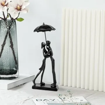 Romantic Kissing Couple Sculpture for Anniversary Gifts