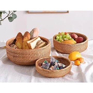YANGQIHOME Natural Rattan Round Fruit Basket Bowls, Handwoven Storage Serving Baskets, Wicker Organizer for Dinning Room (Set of 3)