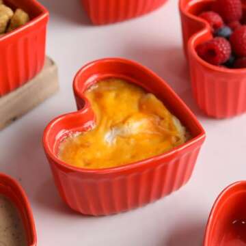Feenmai 8Oz Heart Shape Ramekins Creme Brulee Ramekins Set of 6 Ceramic Baking Bowls Valentine's Day Bowls Porcelain Souffle Dishes Desserts Bowls Pudding Ramekins Red