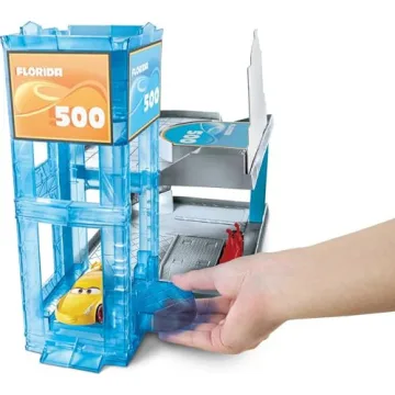 Mattel Disney Cars Playset with Lightning McQueen & Elevator