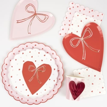 Meri Meri Heart Dinner Plates Pack of 8 for Celebrations