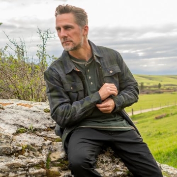 Legendary Whitetails Flannel Shirt Jacket for Men  - Warm Outerwear