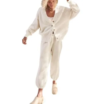 SAUKOLE Cozy Two Piece Sweater Set - Chic Lounge Wear