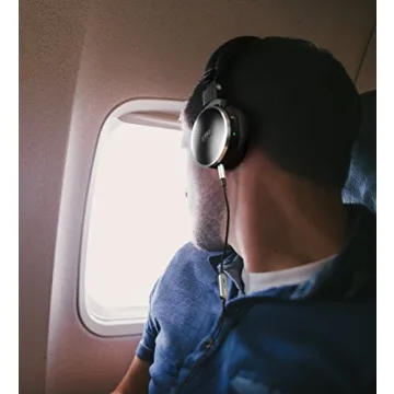 AKG Noise Canceling Headphone N60 for Exceptional Sound