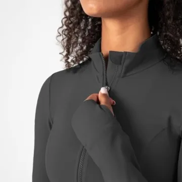 YITTY Women's UltraLuxe Cropped Jacket for Workouts