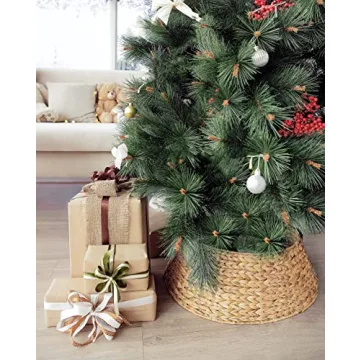 Natural Woven Christmas Tree Collar for Holiday Elegance