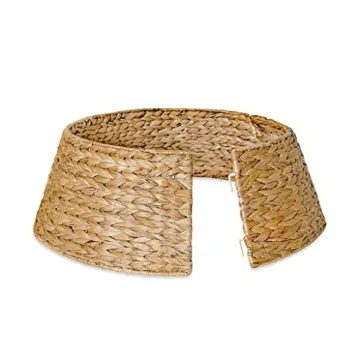 Natural Woven Christmas Tree Collar for Holiday Elegance