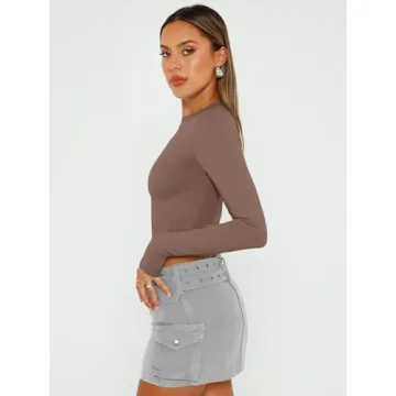 Trendy Queen Women's Long Sleeve Crop Tops for Stylish Comfort