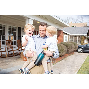 Simple Modern 32oz Vacuum Insulated Water Bottle with Straw