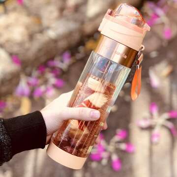 MAMI WATA Fruit Infuser Bottle – Stylish & Practical