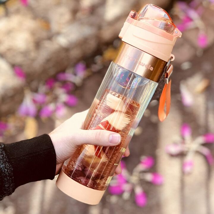 MAMI WATA Fruit Infuser Bottle – Stylish & Practical