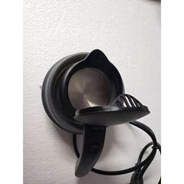 Gourmia GK320 Travel Foldable Electric Kettle - Dual Voltage - Food Grade Silicone, Collapses for Easy & Convenient Storage, Boil Dry Protection, .6 Quart - Black