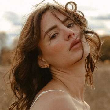 JeanBeau Fall Orange Leaf Gold Stud Earrings for Women, Small Cute Crystal Rhinestone Maple Leaves C...