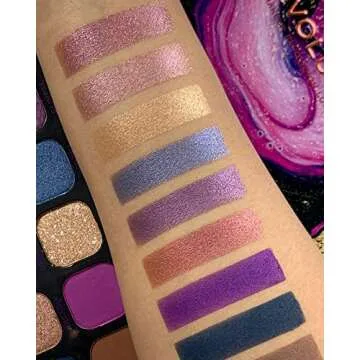 Makeup Revolution Maxi Reloaded Palette, Eyeshadow Palette, 45 Highly Pigmented Neutral Shades, Large It Up, 1.35g