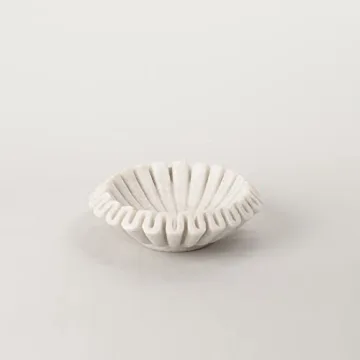Elegant Handmade Marble Scallop Bowl - Perfect Gift Idea