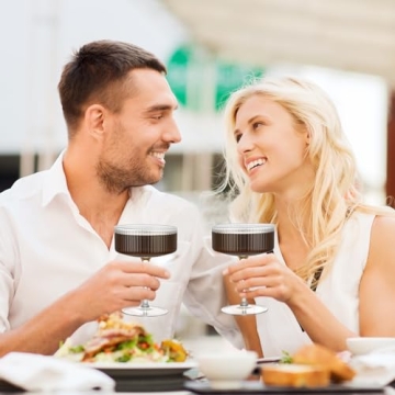 Elegant Coupe Glass Set of 4 for Crafting Cocktails