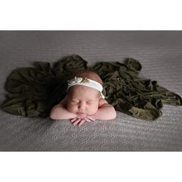 Olive Swaddle Blanket & Hat Set for Newborns - Soft & Cozy