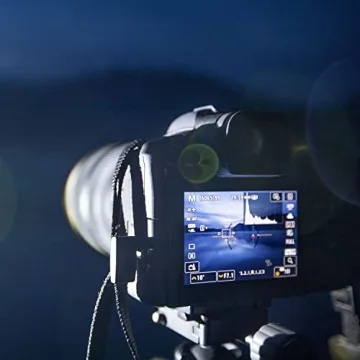 Canon R5 Mirrorless Camera: 45MP, 8K Video, Dual AF Technology