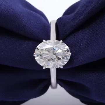 Elegant Platinum Promise Ring with Custom Engraving