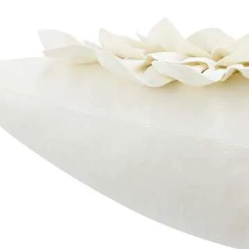 OiseauVoler 3D Flower Decorative Throw Pillow Covers Floral Pillow Shams Soft Velvet Pillowcases Home Sofa Car Bed Room Decor 18 x 18 Inches Cream White