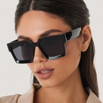 Onrtry Stylish Rectangle Sunglasses with UV400 Protection