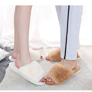 Stylish HUMIWA Women's Fuzzy Fur Flat Slippers for Comfort