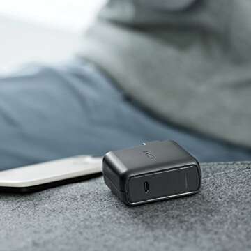 Anker USB C Charger 30W with Power Delivery, PowerPort Speed PD 30 for MacBook Pro/Air (2018), iPad Pro (2018), iPhone XS/XS Max/XR/X/8/Plus, Nexus, LG G5, Pixel, MateBook, and More.