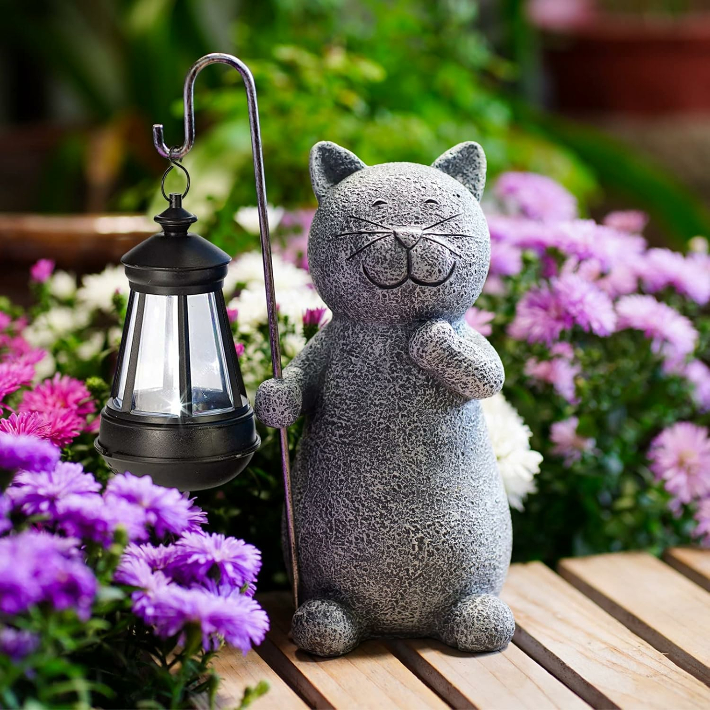 Solar Cat Garden Statue - Lantern Art for Garden Lovers