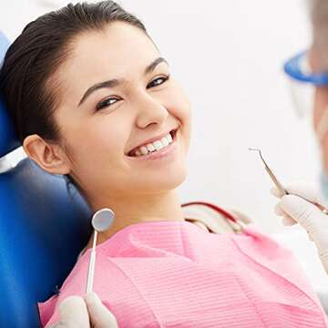 myaokue-up 125 Pieces Disposable Dental Bibs Sheets Cloths,3 Ply Dental Pads,Tattoo Piercing Table Covers Clean Pad Waterproof Napkins & Dental Napkin (size 13'' x 18' (Pink)