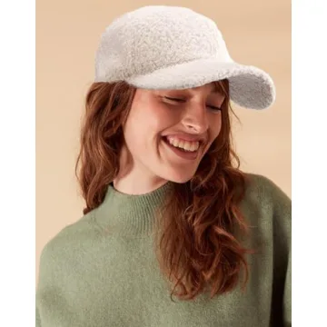 Lamb-Wool Baseball Cap for Winter Style and Warmth