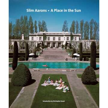 Slim Aarons: A Place in the Sun - Exquisite Coffee Table Book Capturing Glamour