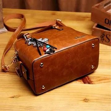 Trendy Designer Leather Crossbody Bags for Women