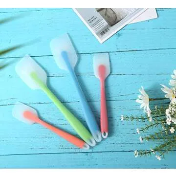 HiramWare Silicone Spatula Set of 4 - Heat Resistant Flexible Spatula 450F with Stainless Steel Core - Food Grade Premium Good Grip Kitchen Utensils - Seamless, Heavy Duty, BPA Free, Dishwasher Safe
